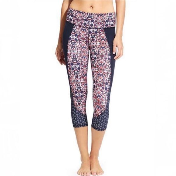Athleta Indigo Shores Navy Patterned Capri Leggings - Picture 1 of 8